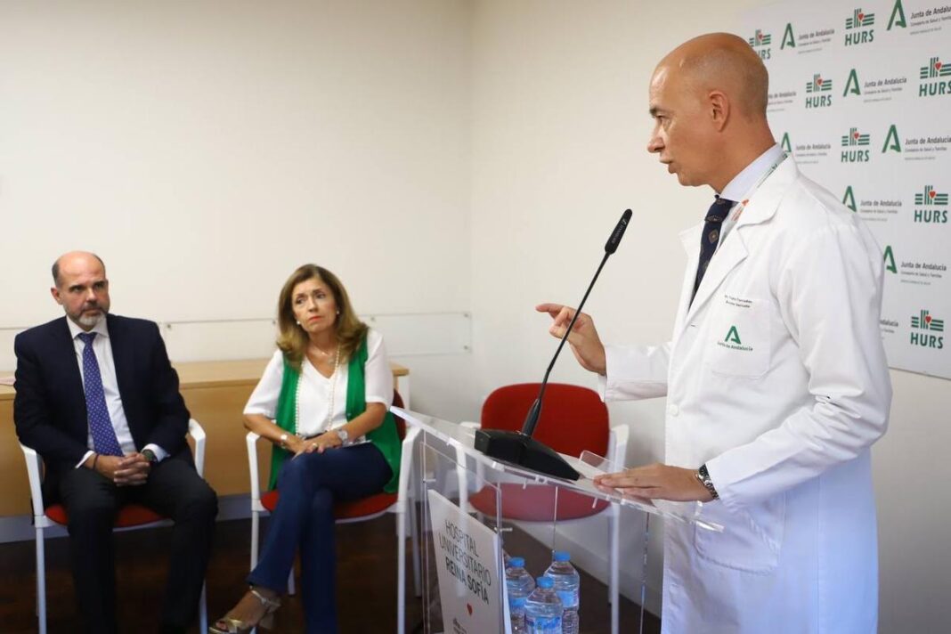 el-corte-ingles-de-ronda-de-cordoba-acoge-una-donacion-de-leche-materna-para-investigar-el-cancer-de-mama